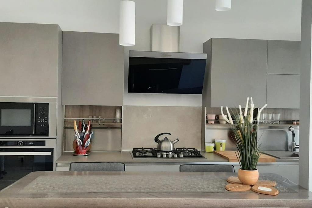 Appartement Ampio Bilocale In Zona Porta Vittoria / Corso Lodi à Milan Extérieur photo